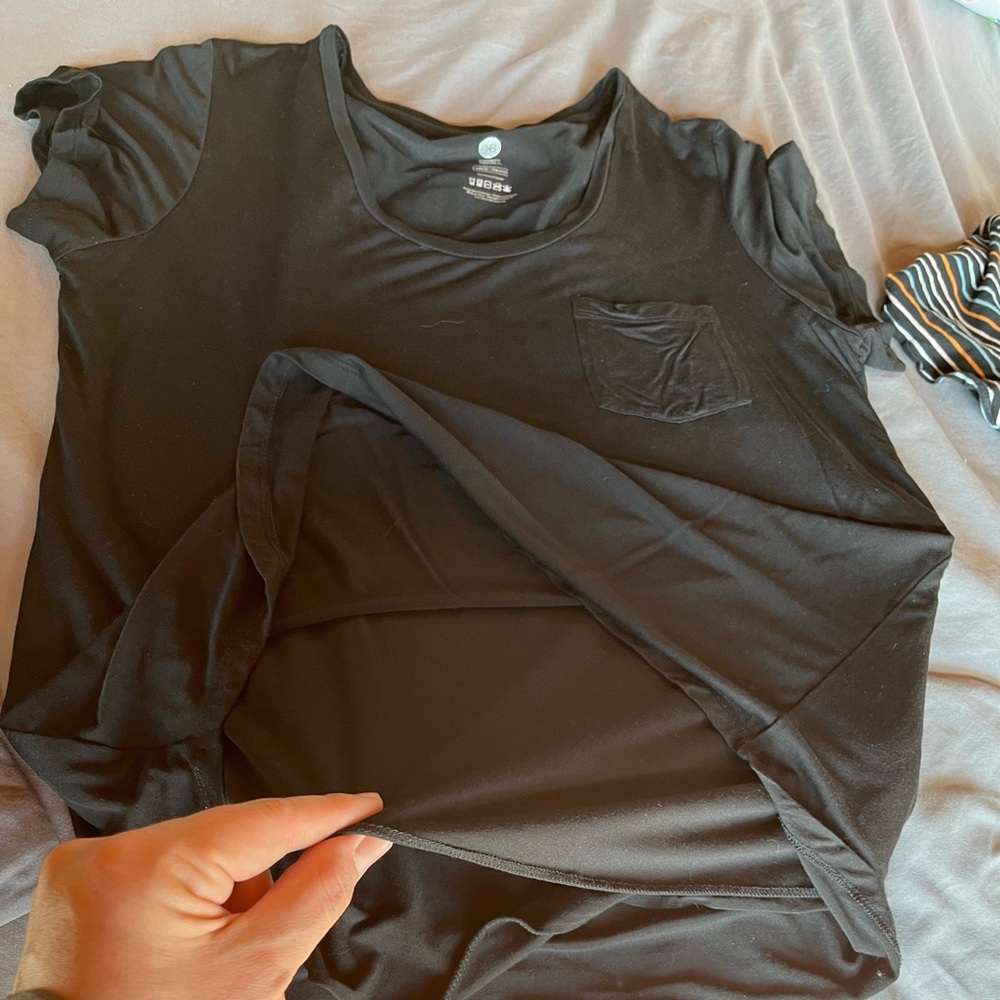 Dual layered nursing pocket T.